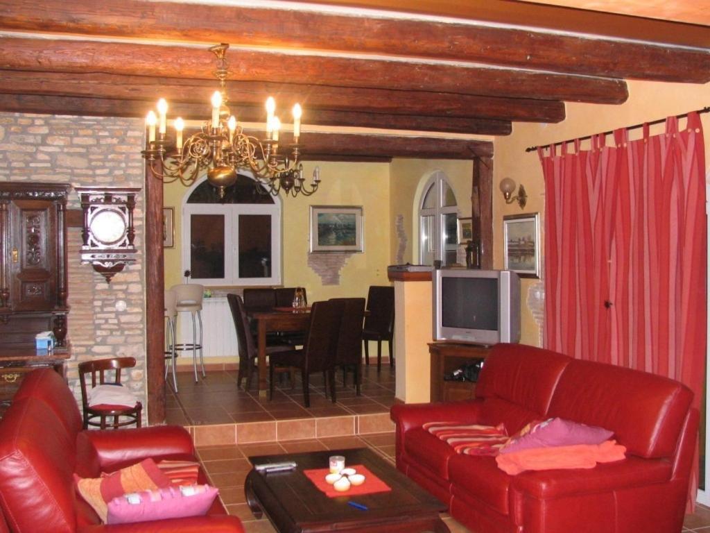 Villa In Funtana With Private Tenniscourt Kültér fotó